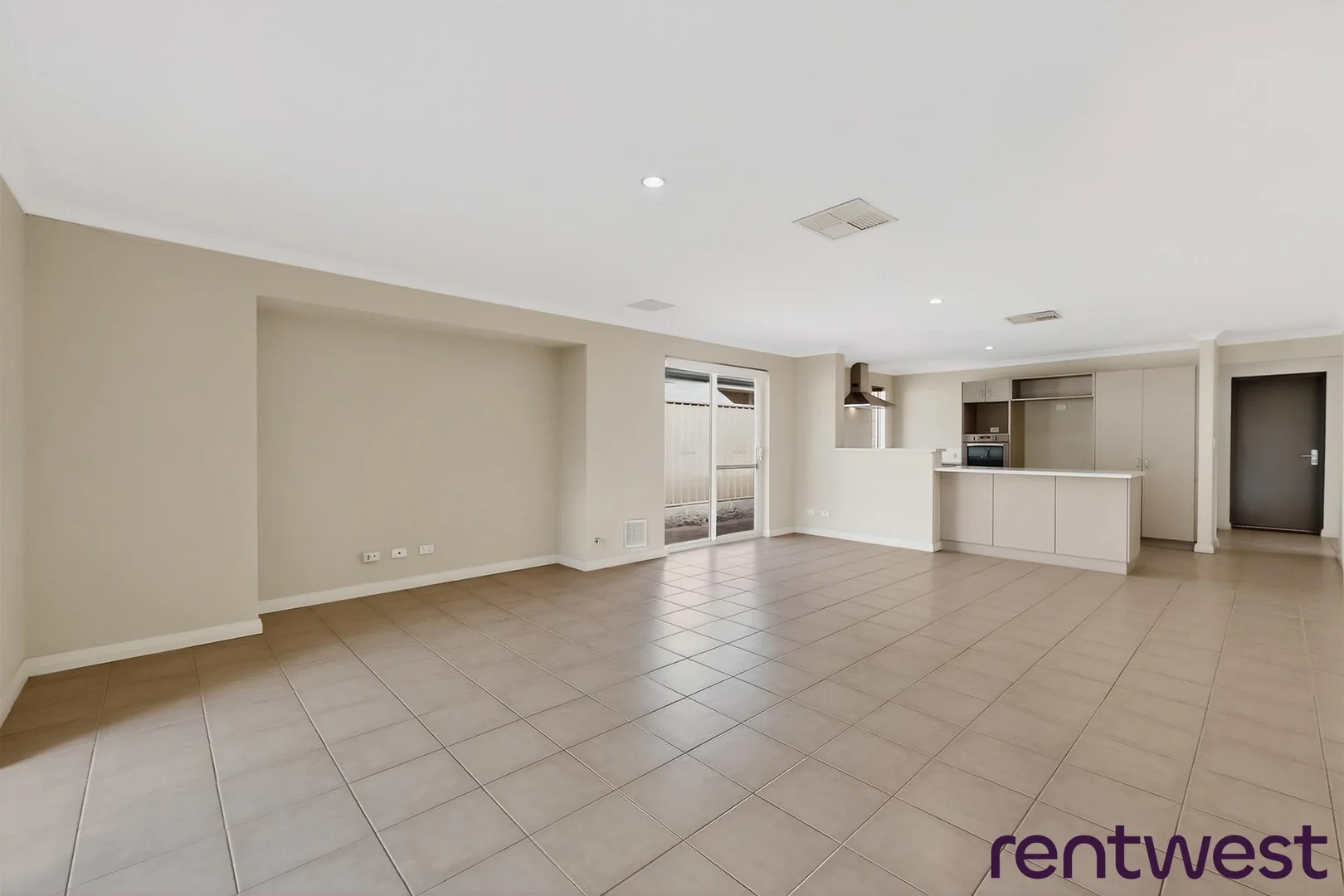 Additional image 3 of 2/45 Towncentre Drive, Thornlie WA 6108