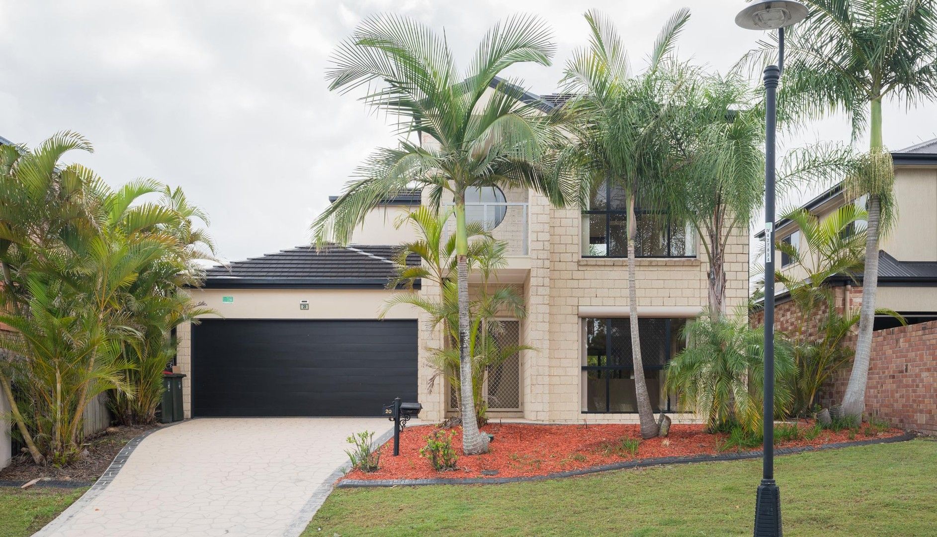 4 bedrooms House in 20 Mauritius Parade FOREST LAKE QLD, 4078