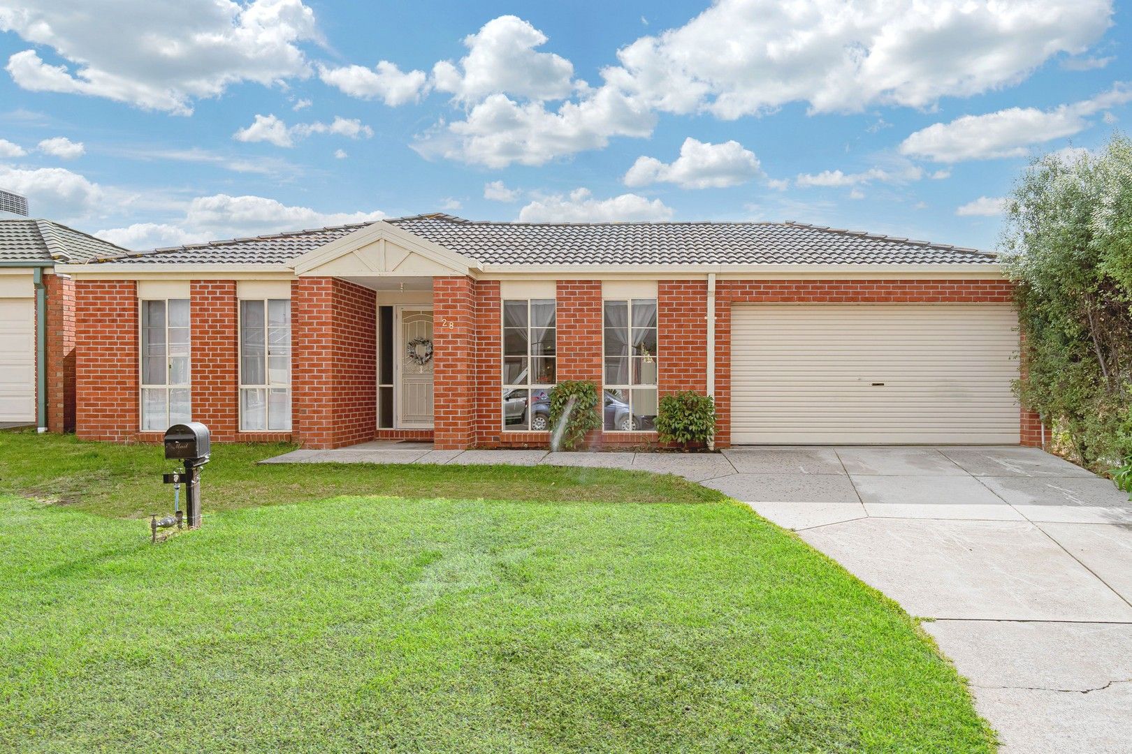 28 Thames Way, Roxburgh Park VIC 3064, Image 0