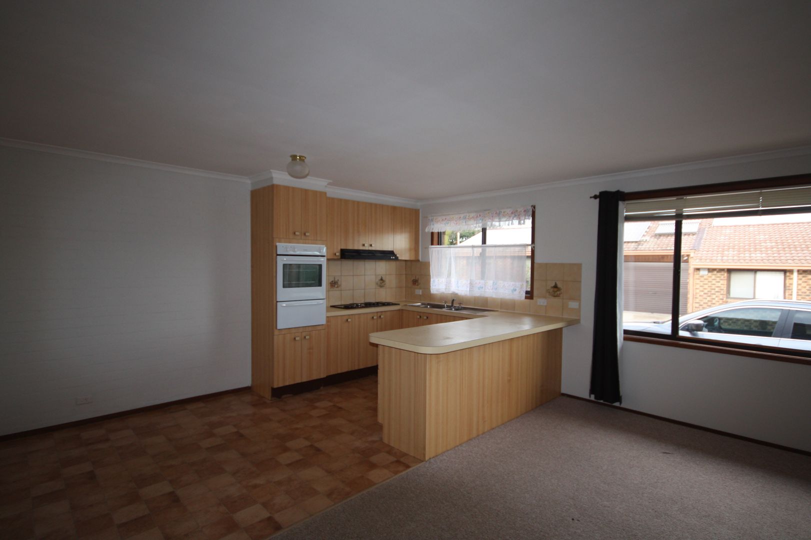 Unit 10/63 Macquoid St, Queanbeyan East NSW 2620, Image 1