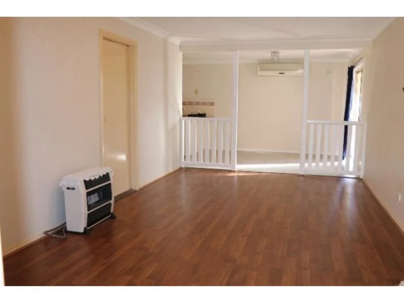 Additional image 3 of 1/64 Bonnor Street, Kelso NSW 2795