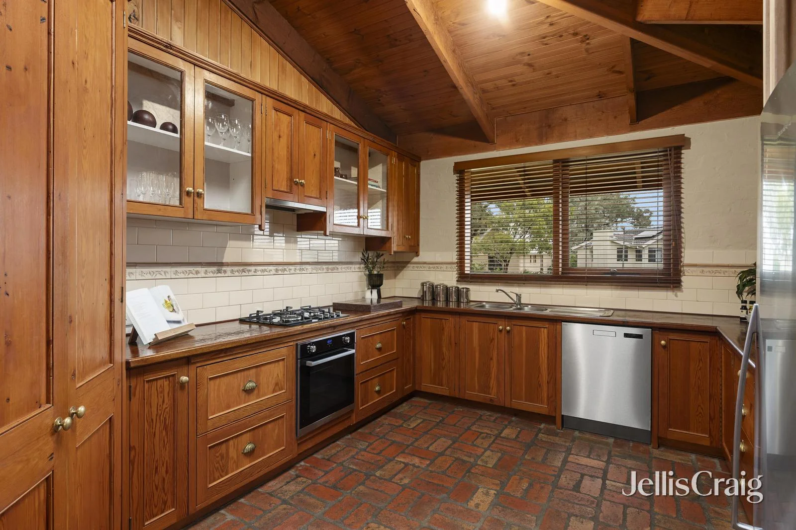 Additional image 7 of 6 Casuarina Ridge, Eltham North VIC 3095