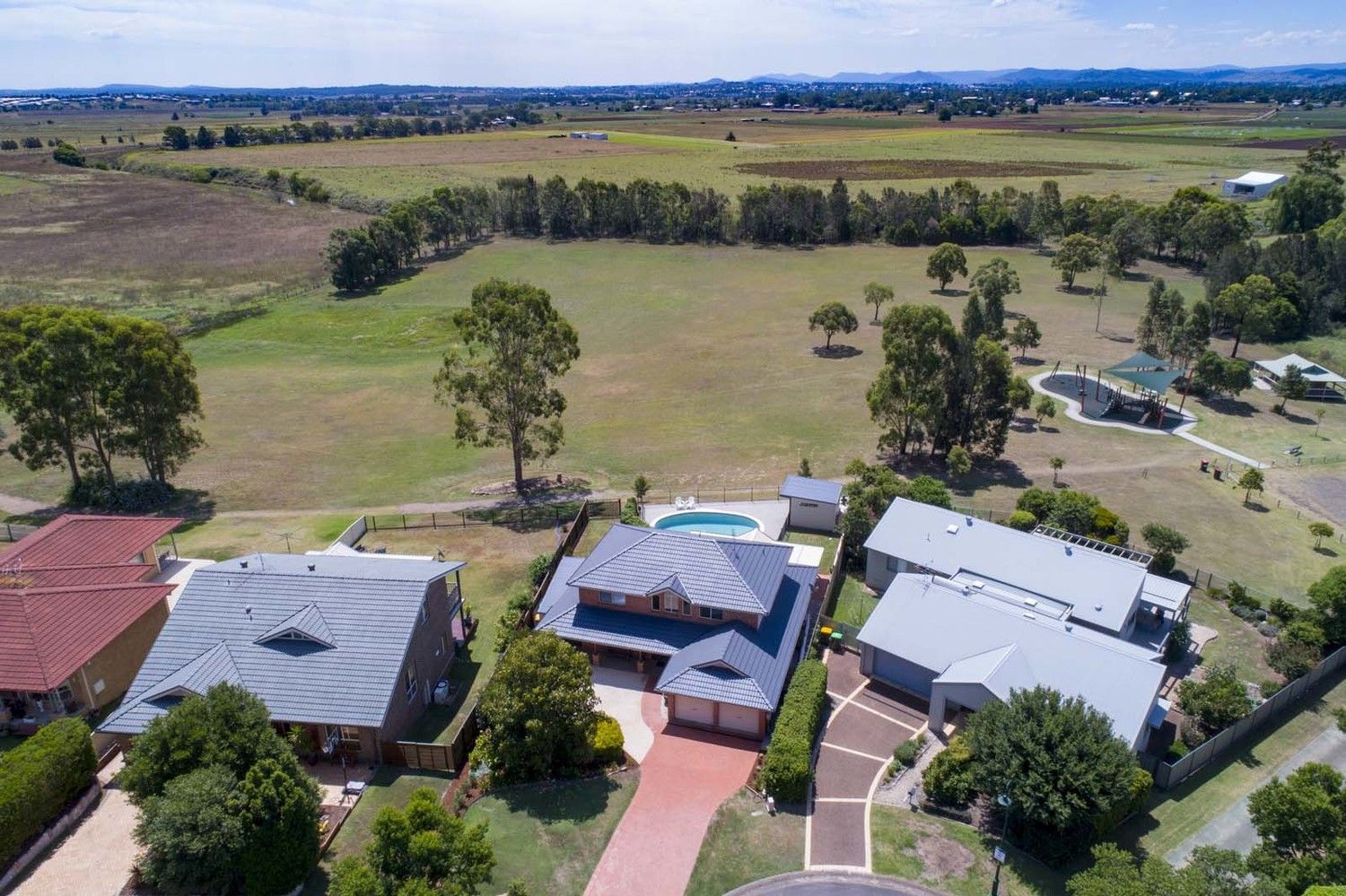 25 Lochend Circuit, East Maitland NSW 2323, Image 1