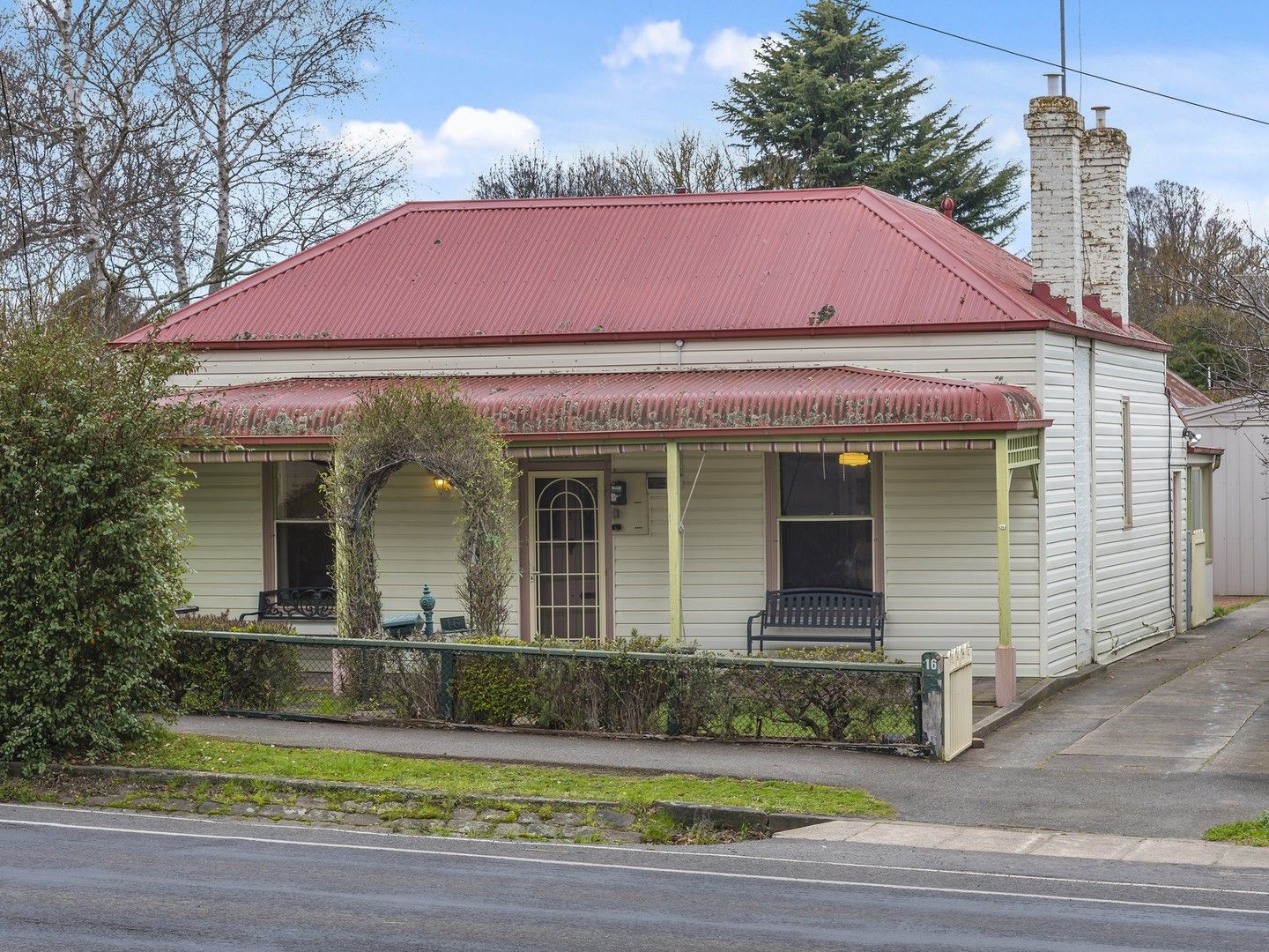 16 Mollison Street, Kyneton VIC 3444, Image 0