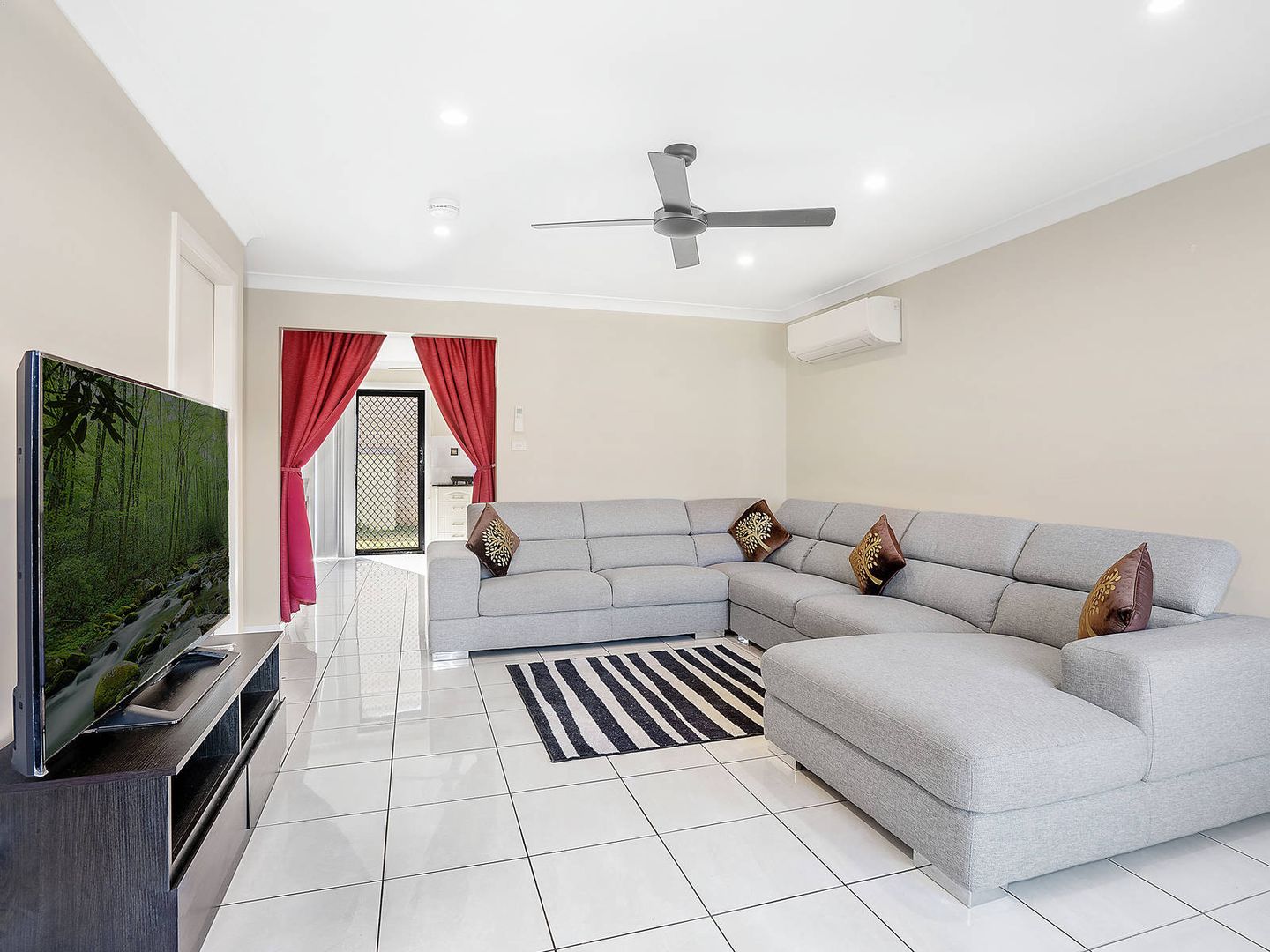 2/23 Montrose Street, Quakers Hill NSW 2763, Image 1