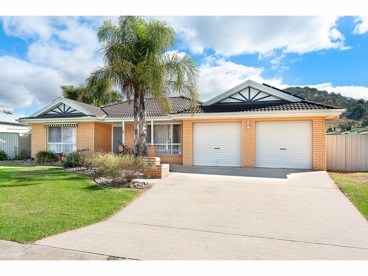 20 Dalton Avenue, Wodonga VIC 3690, Image 0