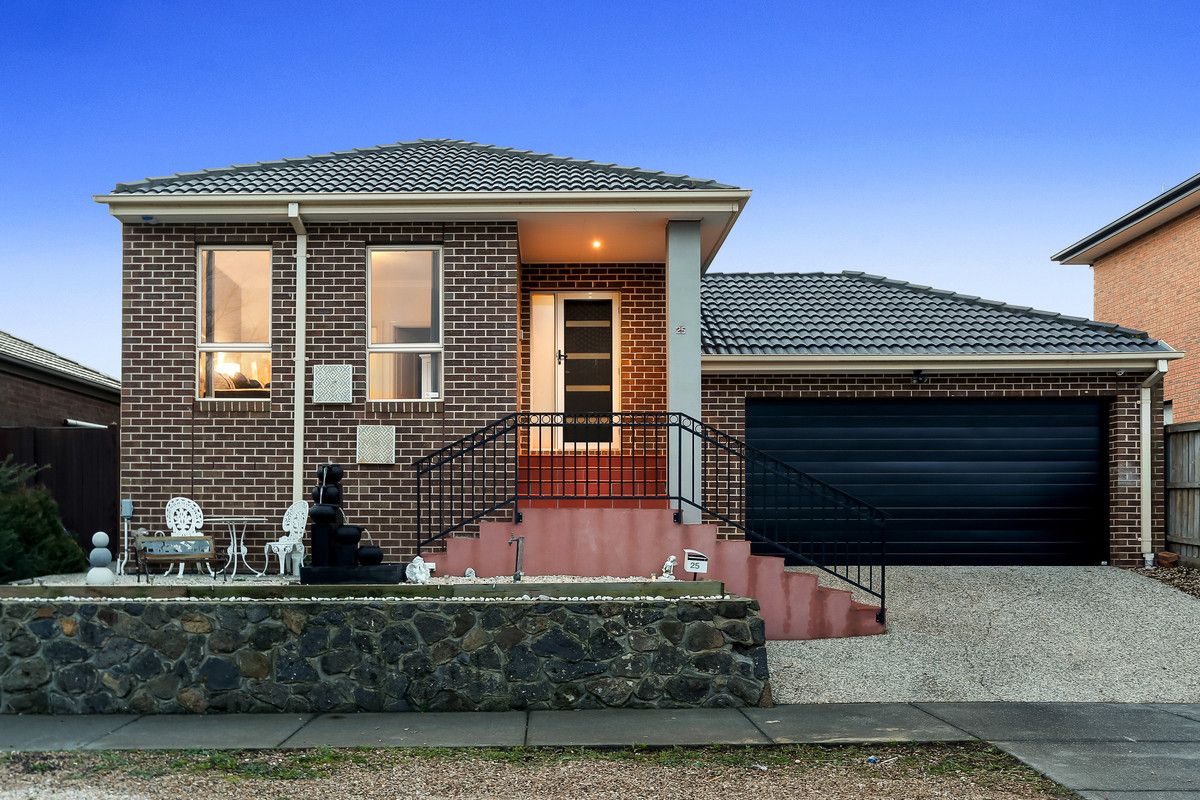 25 Marchmont Rise, Craigieburn VIC 3064, Image 0