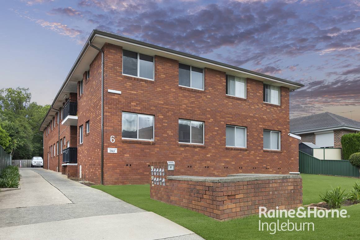 Picture of 4/6 Reddall Street, CAMPBELLTOWN NSW 2560