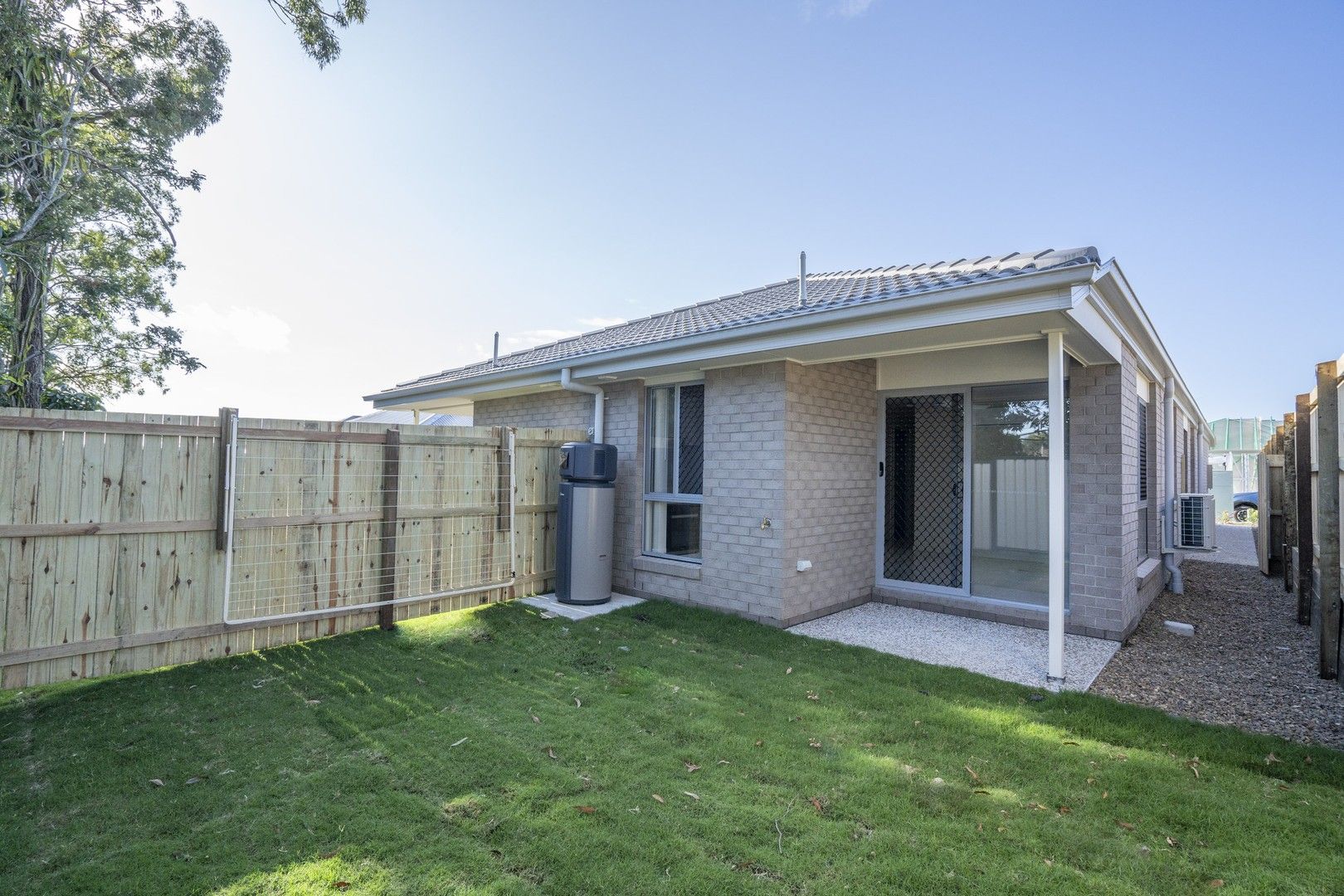 20B Finch Court Loganlea QLD 4131 Duplex For Rent Domain