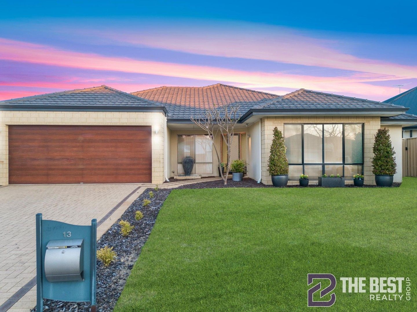 4 bedrooms House in 13 Goshawk Pass BEELIAR WA, 6164