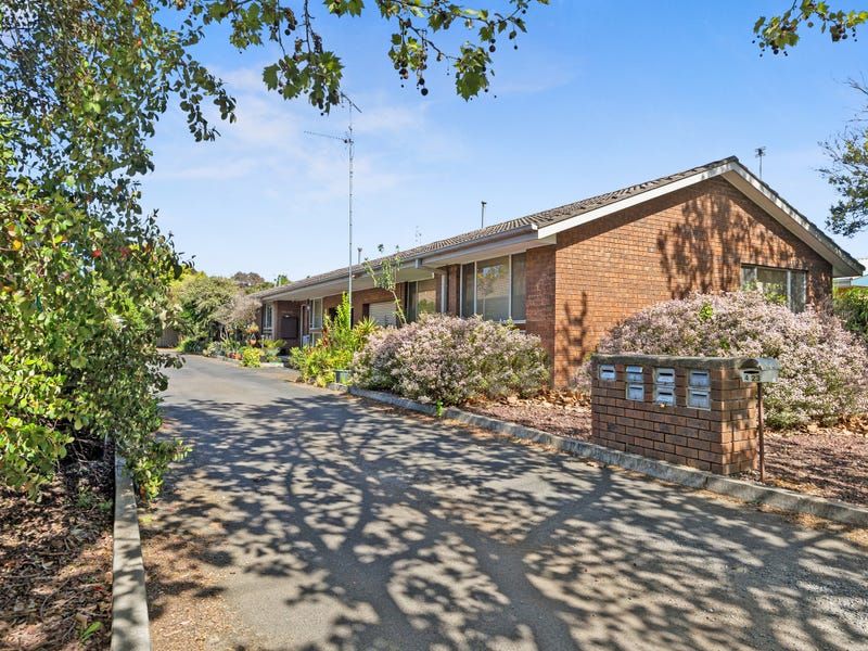 23 Tallarook St, Seymour VIC 3660, Image 1