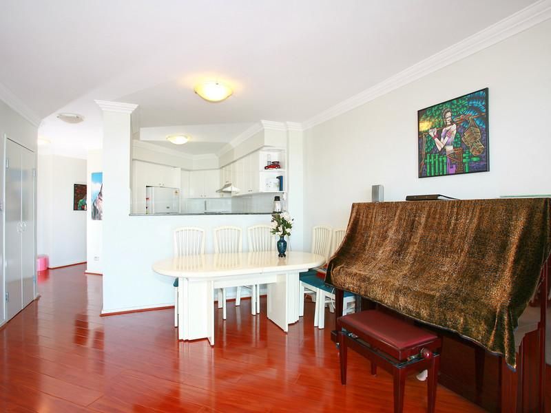 707/8 Wentworth Drive, LIBERTY GROVE NSW 2138, Image 2