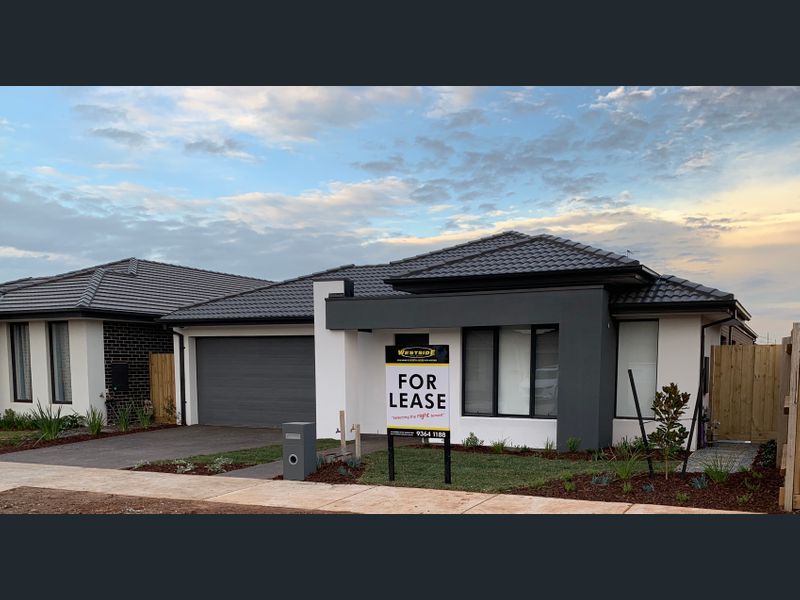 4 bedrooms House in 4 Godfrey Street AINTREE VIC, 3336