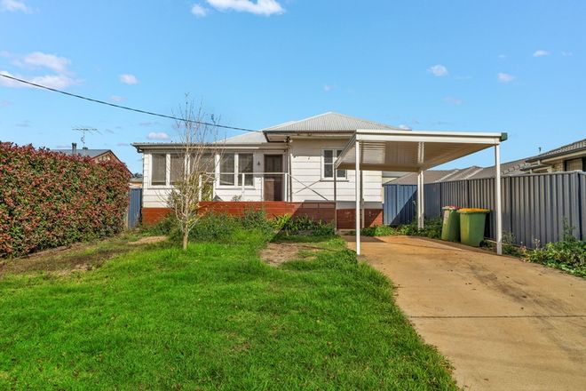 Picture of 10 Underwood Crescent, HARRISTOWN QLD 4350