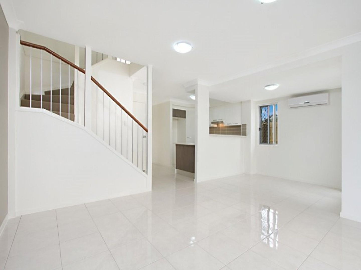 Ln 10238 39 Gumtree St Runcorn Qld 4113 Townhouse For Rent 410 Domain