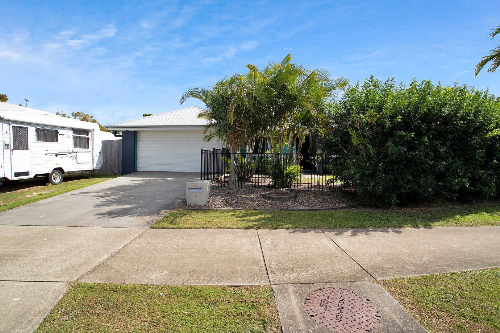 2/103 Whitehaven Drive, Blacks Beach QLD 4740, Image 2