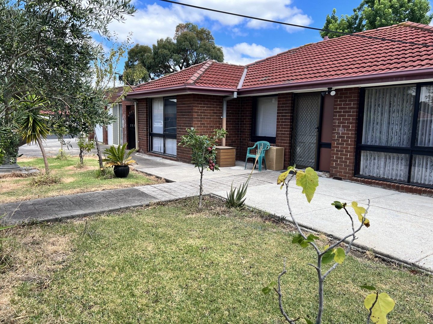 3 bedrooms House in 4 Devon Court MEADOW HEIGHTS VIC, 3048