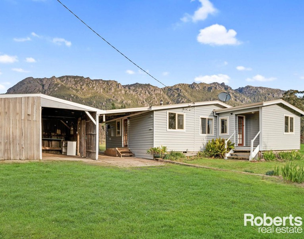 10 Barrow Street, Gowrie Park TAS 7306