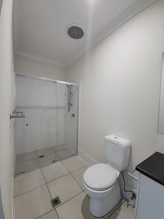 Additional image 4 of 2/11 Bulloo Street, Glenvale QLD 4350