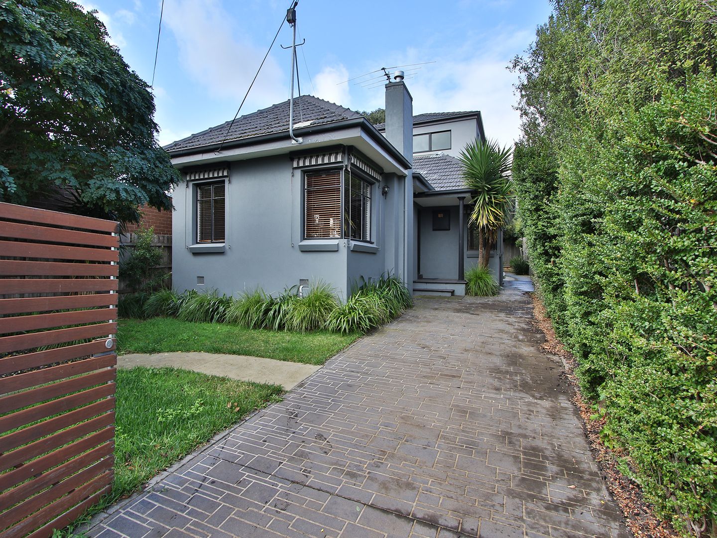 10 Landles Street, McKinnon Property History & Address Research Domain