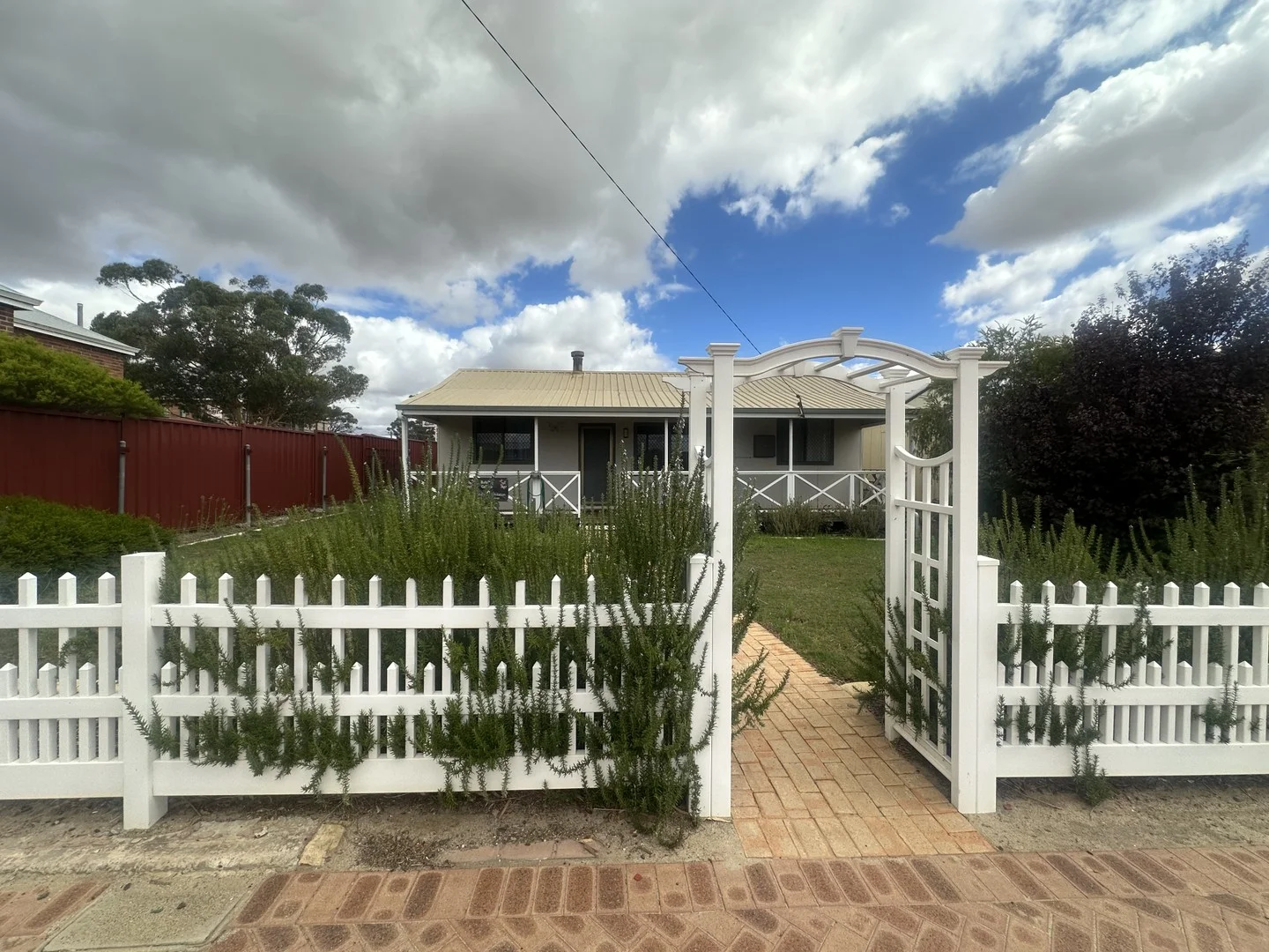 Primary image of 37 Yougenup Road, Gnowangerup WA 6335