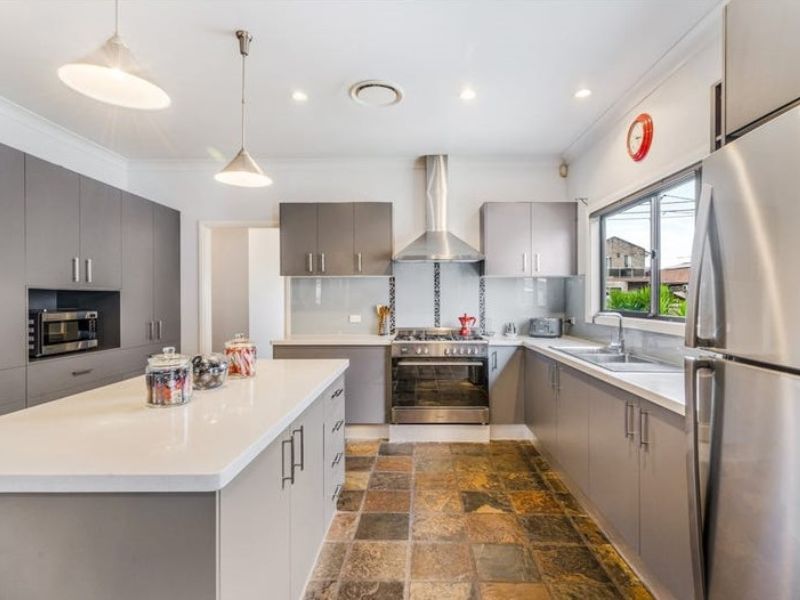 5 bedrooms House in 48 Margaret Street FAIRFIELD WEST NSW, 2165
