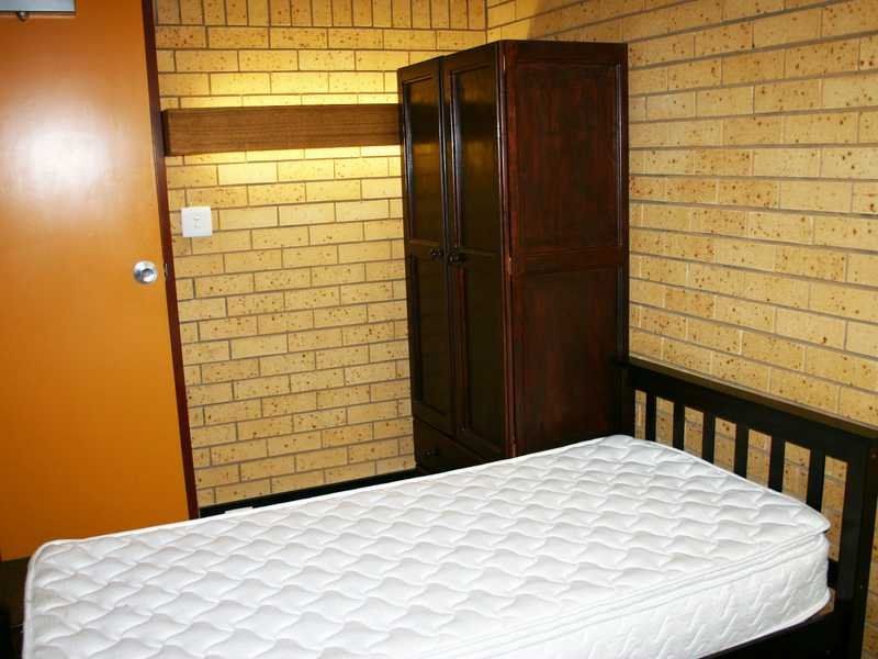 2 Crawley Street Junee Nsw 2663 Apartment For Rent