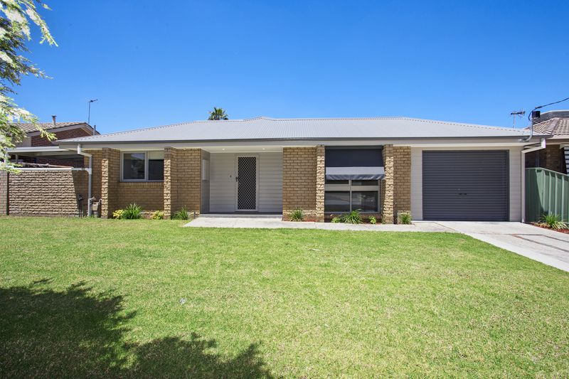 384 Dale Crescent, Lavington NSW 2641