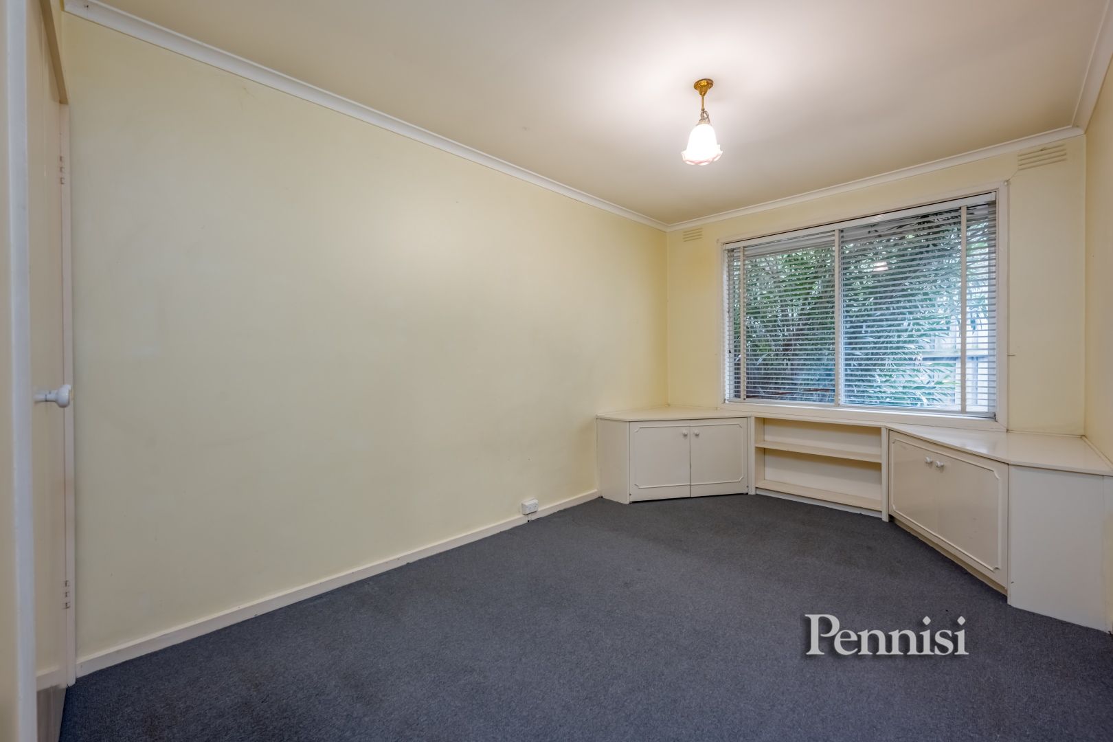 4/32 Spring Street, Niddrie VIC 3042, Image 2