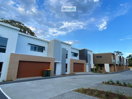 4 bedrooms Townhouse in 1 15 Alter St WYNNUM WEST QLD, 4178