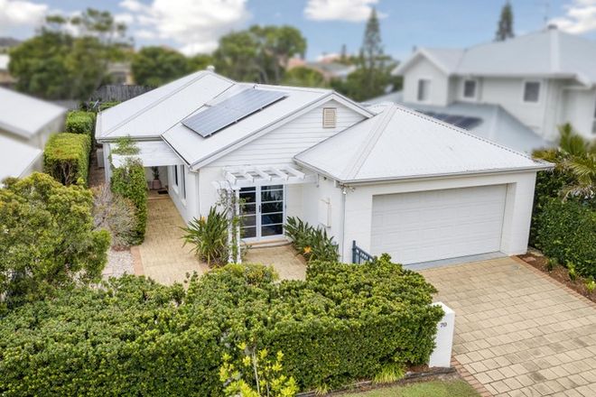 Picture of 70 The Drive, YAMBA NSW 2464
