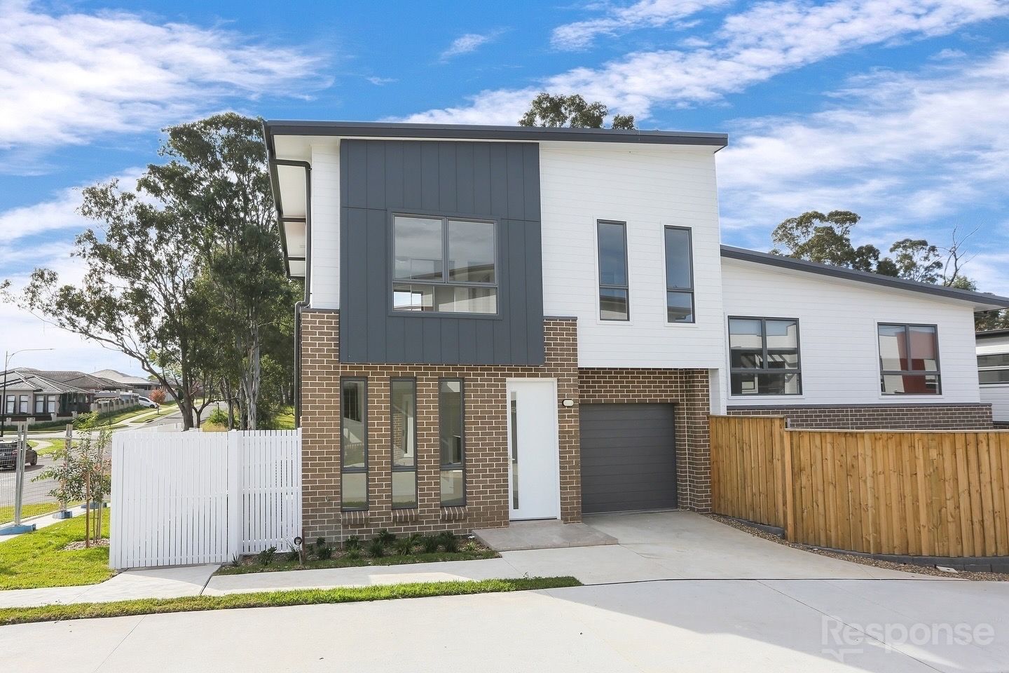 4 bedrooms House in 12 Calamvale Glade TALLAWONG NSW, 2762