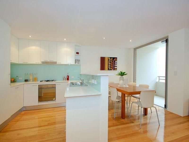 8/3 Alexander Street, Coogee NSW 2034, Image 2