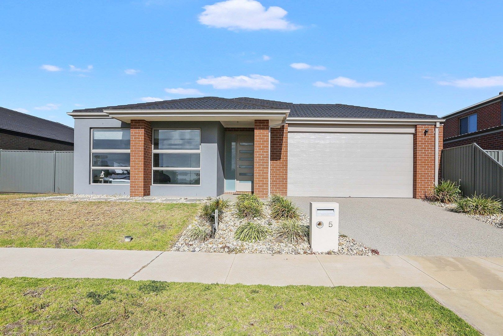 5 Black Swan Court, Lara VIC 3212, Image 0