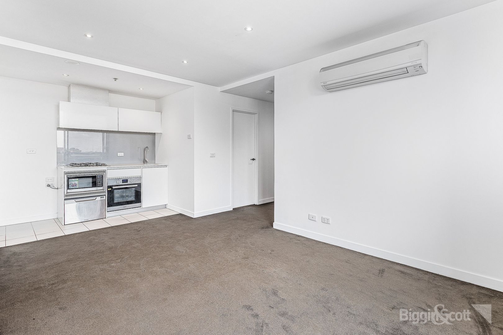 301A/10 Droop Street, Footscray VIC 3011, Image 2