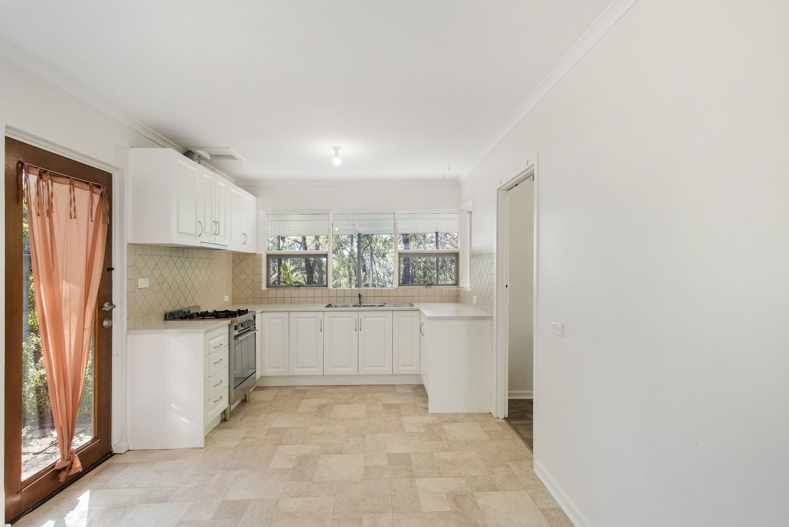 30 Beadnell Crescent, Bridgewater SA 5155, Image 1