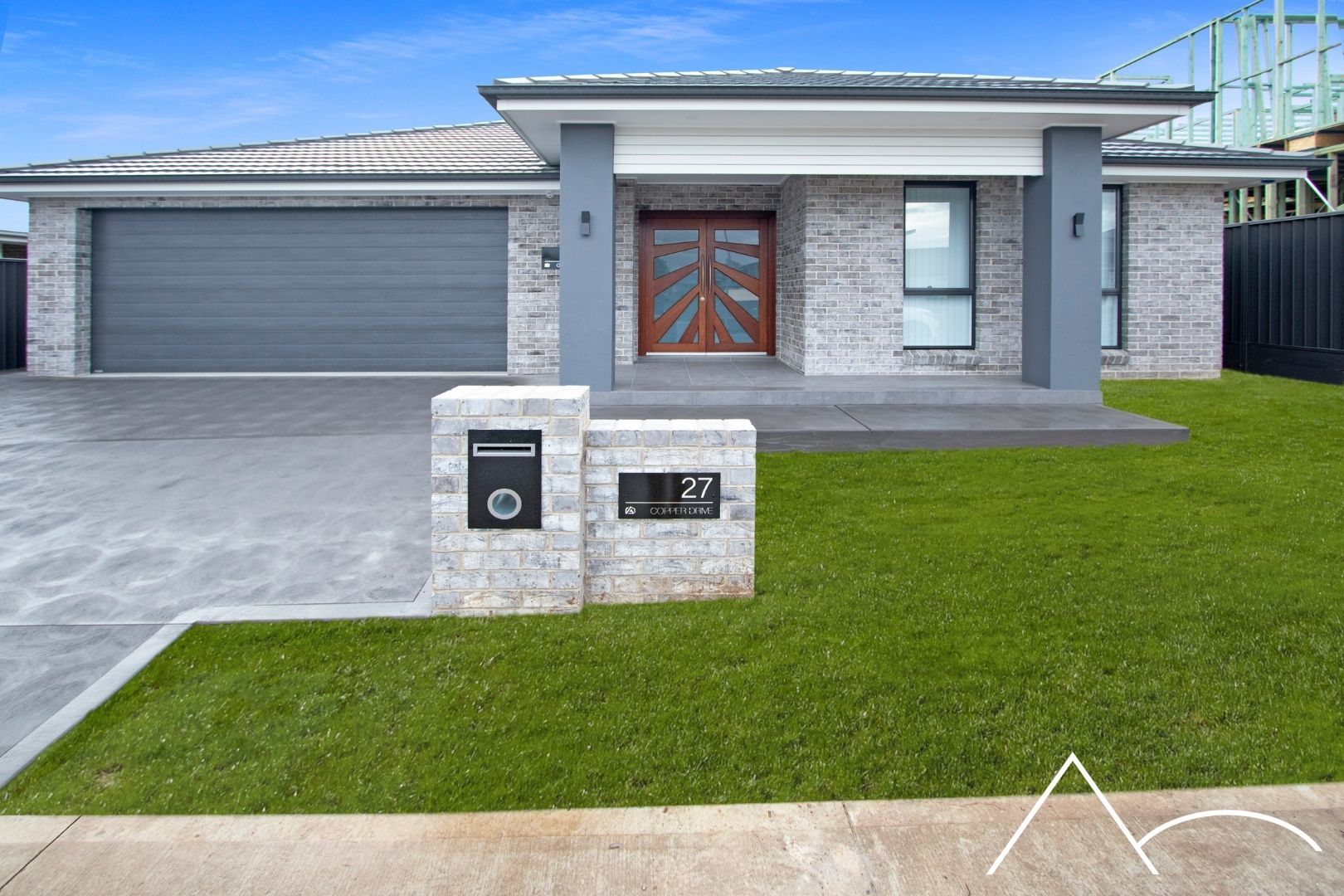 4 bedrooms House in 27 Copper Drive CATHERINE FIELD NSW, 2557