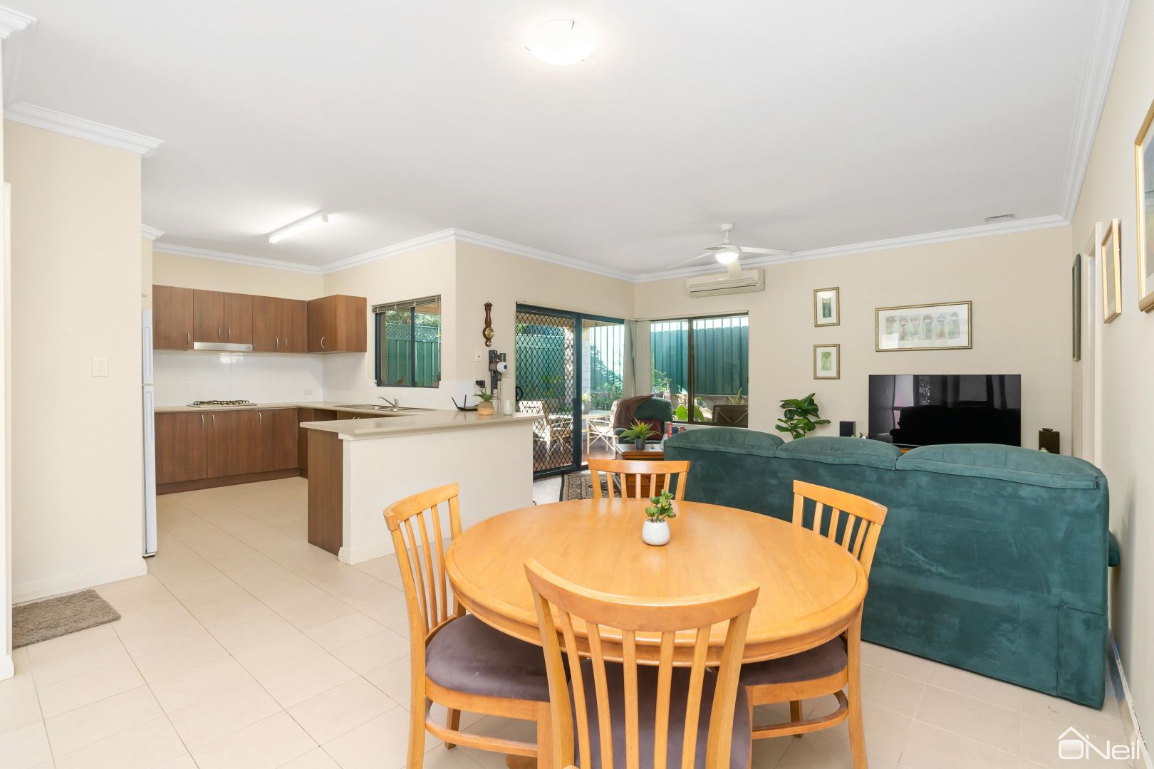 25 Hill Street, Mount Nasura WA 6112, Image 2