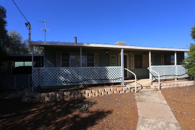 Picture of 44 Clianthus Rd, KAMBALDA WEST WA 6442