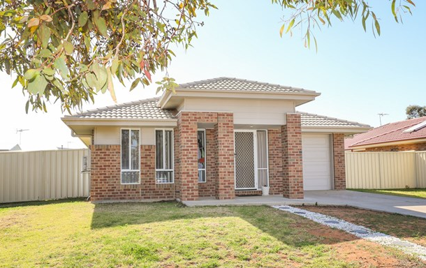 16 Philippa Crescent, Mildura VIC 3500