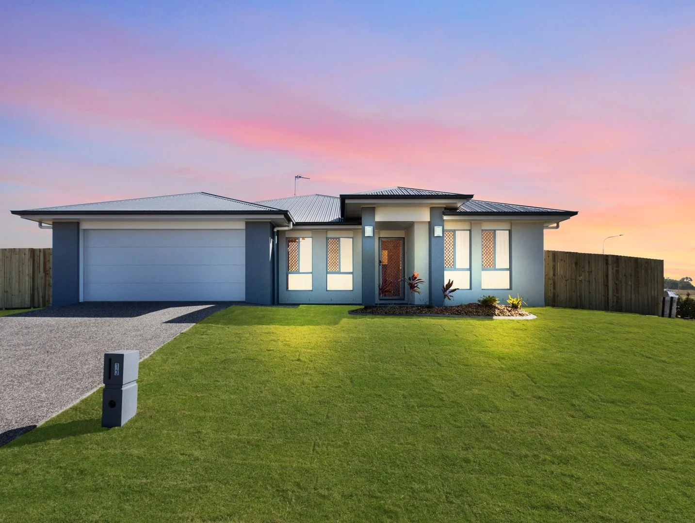 1 Sunden Way, Wondunna QLD 4655