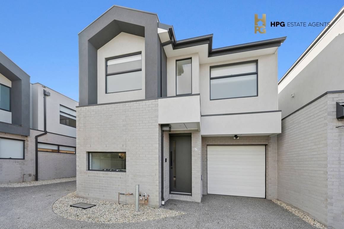 Picture of 2/7 Marmal Court, TULLAMARINE VIC 3043