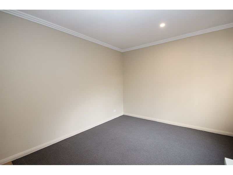 8/34 Bull Street, Cooks Hill NSW 2300, Image 1