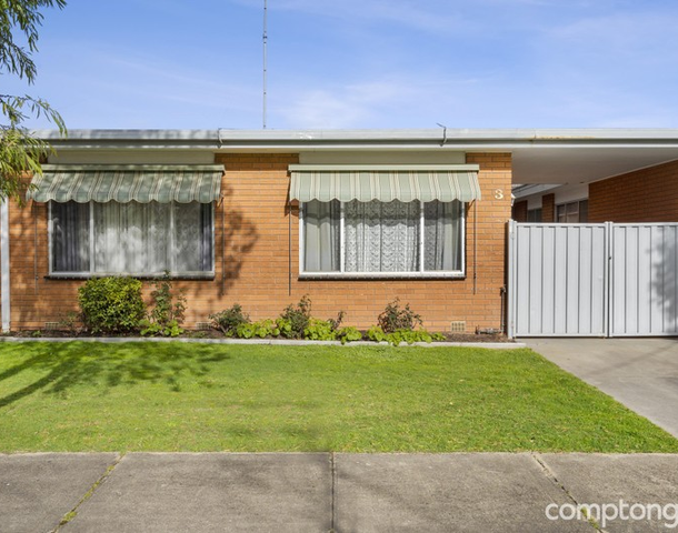 3/8 Mcadam Crescent, Colac VIC 3250