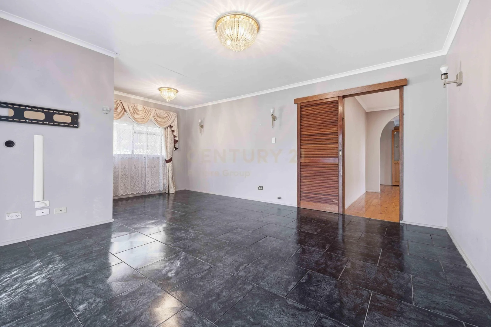 Additional image 4 of 3 Dunkeld Place, St Andrews NSW 2566