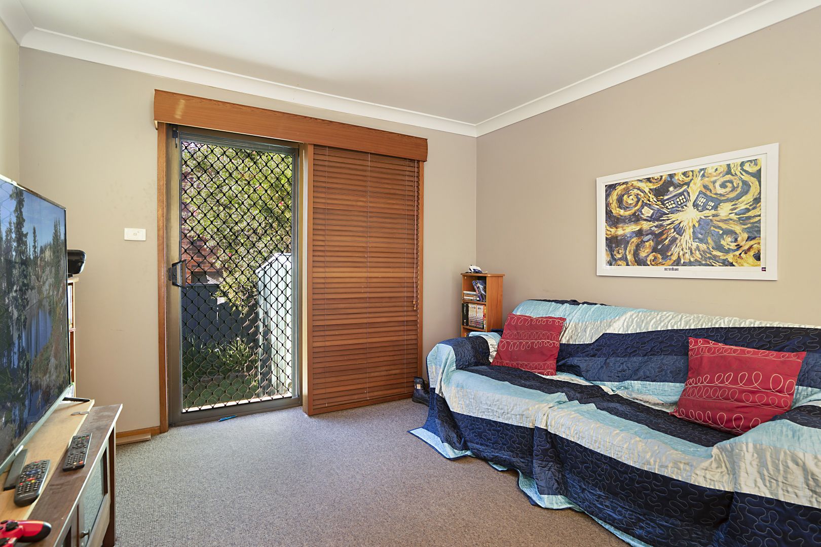 1-2/3 Lobelia Close, Metford NSW 2323, Image 2