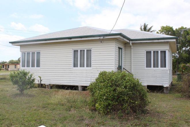 Picture of 17 East Street, SARINA QLD 4737