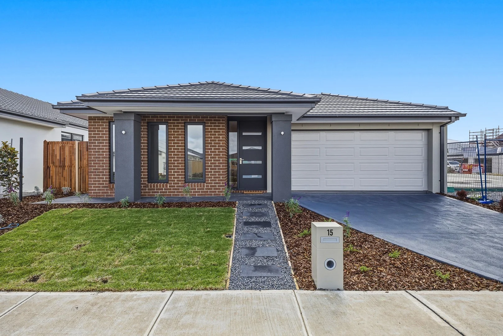 15 Redfield Street, Clyde North VIC 3978