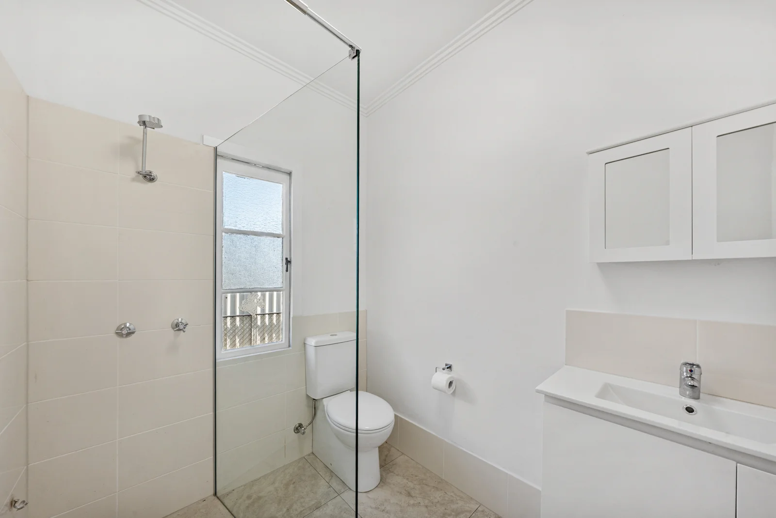 Additional image 11 of 38 Oyster Point Esplanade, Scarborough QLD 4020