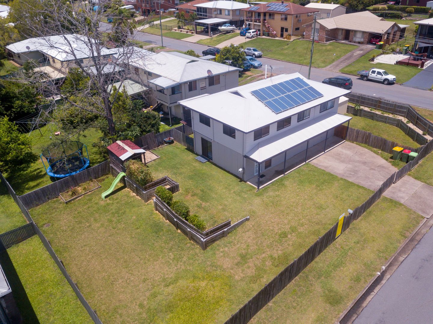 8 Skinner Crescent, Silkstone QLD 4304